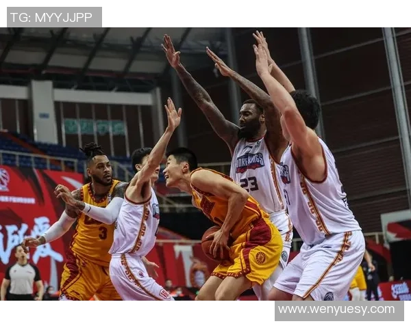 南京篮球队技术解析：从战术布局到球员技能提升的全面探讨